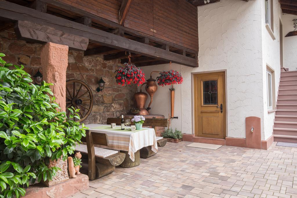 Gaestehaus Roehm Ilbesheim bei Landau in der Pfalz エクステリア 写真